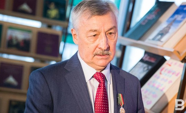 «Власть» Рафаэля Хакимова: непустой договор, биткоин на сопротивление и неэффективные варяги - «История»