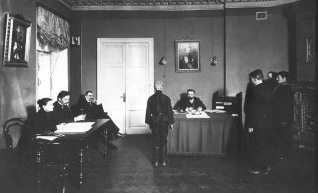 100 лет назад: «Суды в России настолько пронизаны мздоимством, что это воспринимается как норма» - «История»