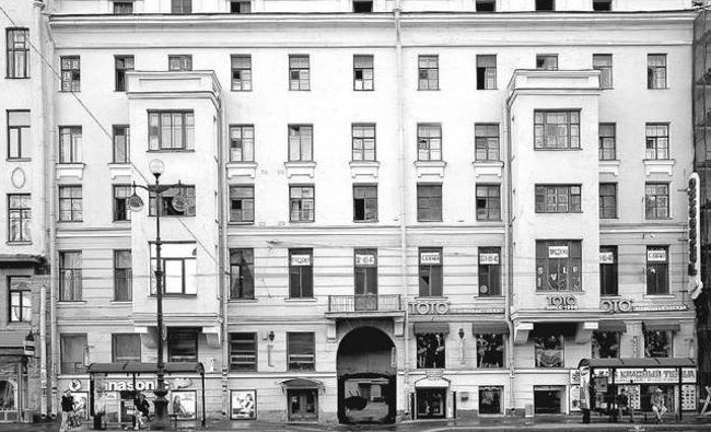 Дома Кекина в Петербурге: выпускной Достоевского, легенда от Шварца и магазин треста «ТЭЖЭ» - «История»
