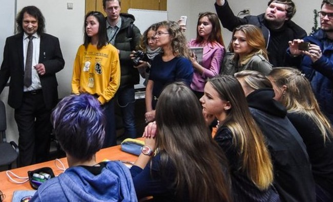 «Сегодня и Навальный, и «Единая Россия» борются за детей» - «Образование»