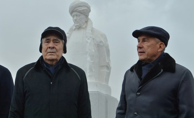«Говорят же о роли судьбы. Неслучайно памятники Кул Гали и Марджани стоят рядом» - «История»