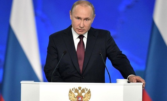 Послание Путина: льготы для многодетных, миллион учителям и «подхрюкивающие сателлиты» - «Образование»