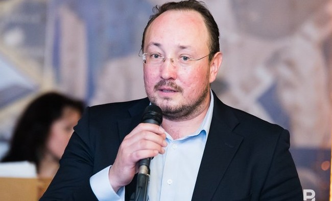 Антон Казарин: «Деньги — важный фактор, но на Западе страховка покрывает лечение рака на 1—2-й стадии» - «Медицина»