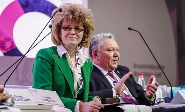 «Кто бы мог представить, что звездами станут блогеры» - «Образование»