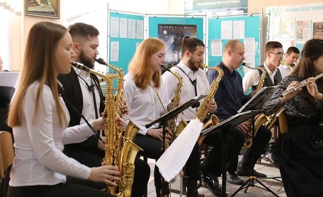 Как казанский «кулек» прожил год без ректора, но с одним из самых высоких ценников - «Образование»