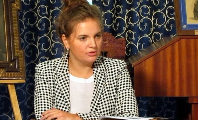 «С первых дней Февраля чувствовалось, что рядом ходит его брат-двойник — Октябрь» - «История»