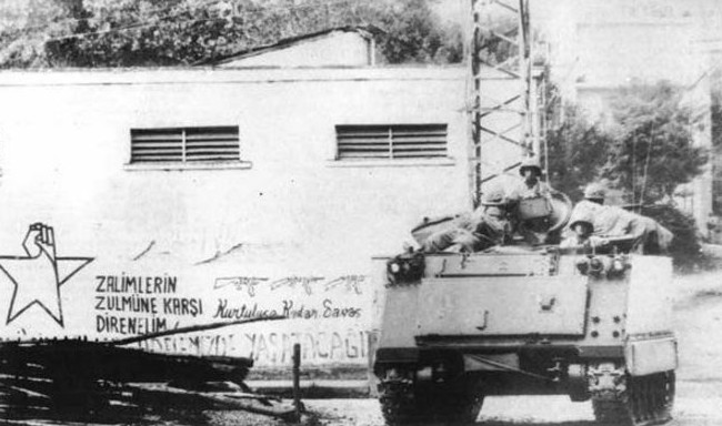 «Их нравы»: военные захватили власть, народ не удивился - «История»