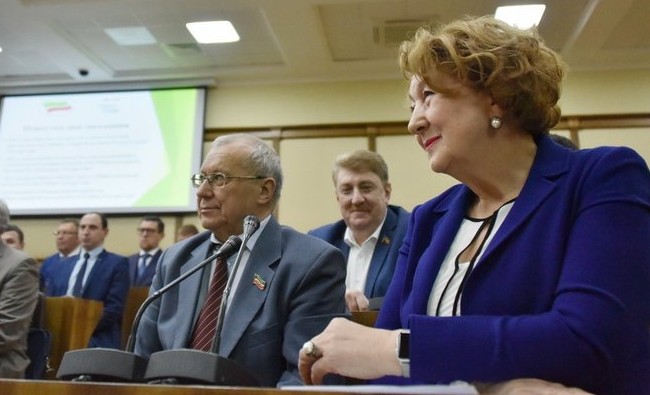 Зиля Валеева проследит, чтобы деньги по программам Путина дошли до адресатов - «Медицина»