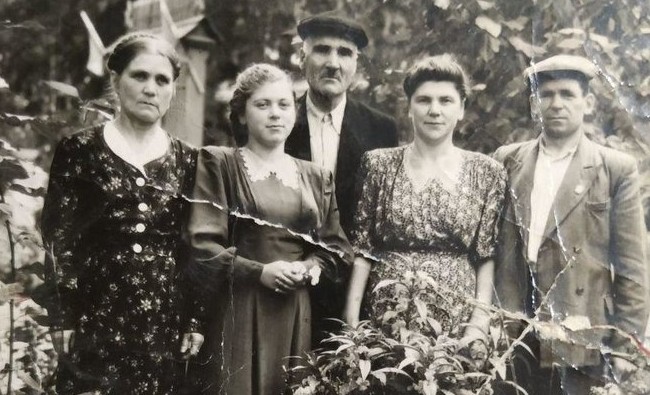 Фотомарафон «100-летие ТАССР»: семья в санатории «Васильевский», 1954 год - «История»