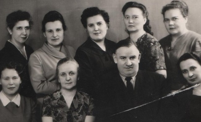 Фотомарафон «100-летие ТАССР»: сотрудники отдела кадров Казанского порохового завода, 1960-е годы - «История»
