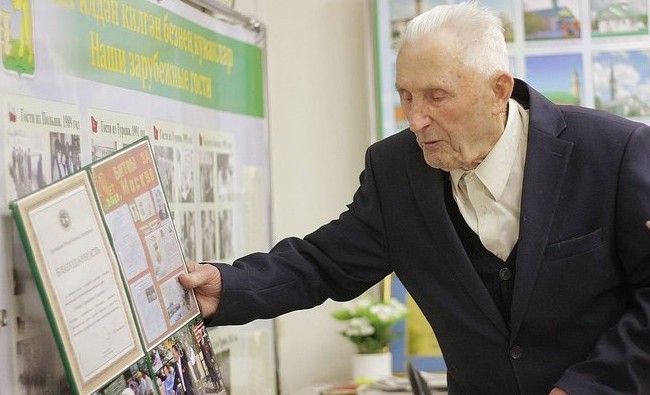 Гарифзян Галиев, 92 года: «Я живу музеем — здесь и пулемет максим, и ковер от Минтимера Шариповича» - «История»