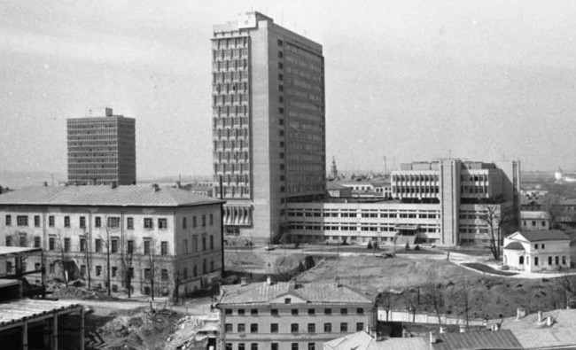 Фотомарафон «100-летие ТАССР»: вид на новые корпуса КГУ, 1979 год - «История»