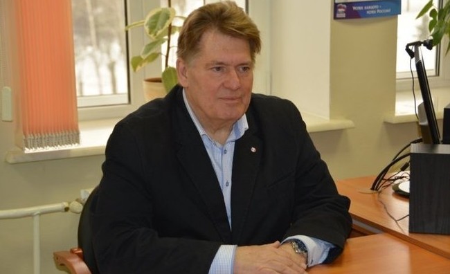 «Общее мнение было таково, что Горбачев не дает Ельцину вести нас в светлое будущее» - «История»