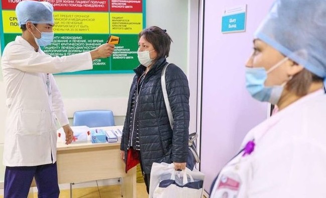 Волна коронавируса вызвала в Казахстане дефицит лекарств, панику и неизвестность - «Медицина»