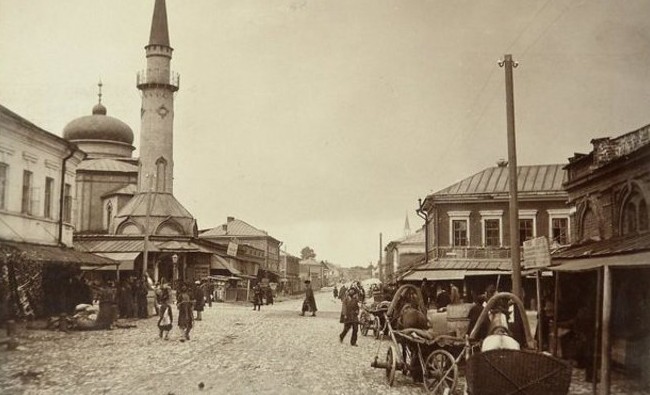 «Только казанские торговцы (преимущественно татары) могли торговать с восточными окраинами» - «Инфраструктура»