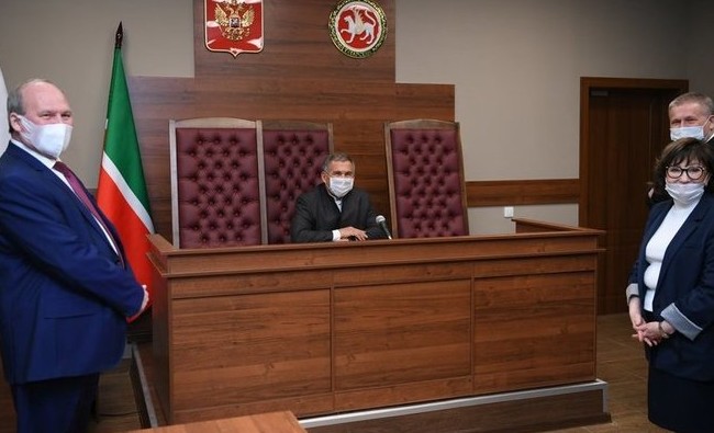 Что делал Минниханов в кресле судьи и почему глава кассации критиковал казанские аресты - «Происшествия»
