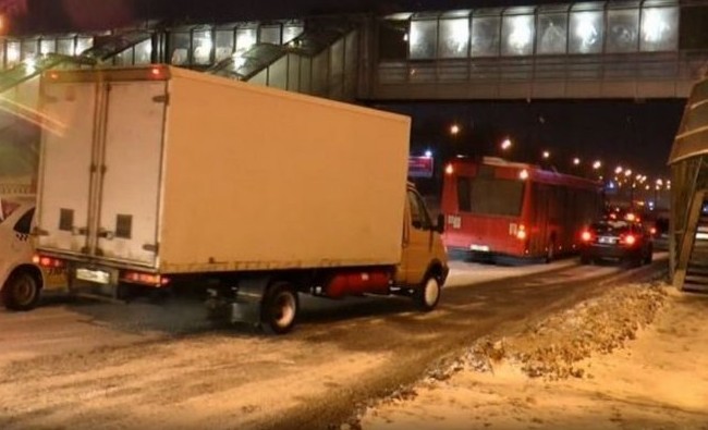 Как две стройки на проспекте Победы заблокировали самую оживленную магистраль Казани - «Инфраструктура»