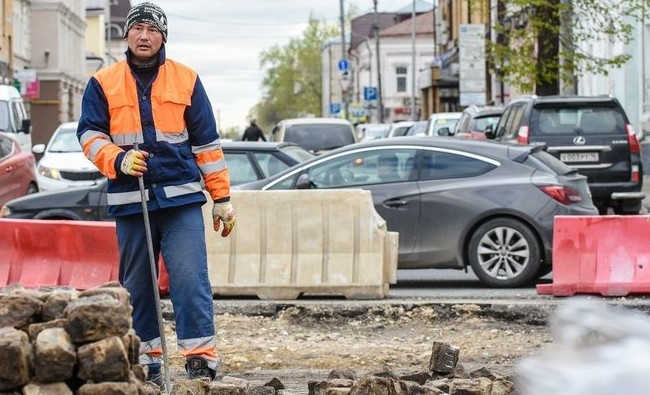 Порядок въезда трудовых мигрантов в Россию могут упростить уже к весне - «Власть»
