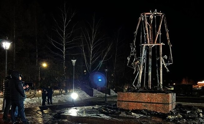 Сгоревшая память: как в Заинске сэкономили на скульптуре Неизвестному Солдату - «Происшествия»