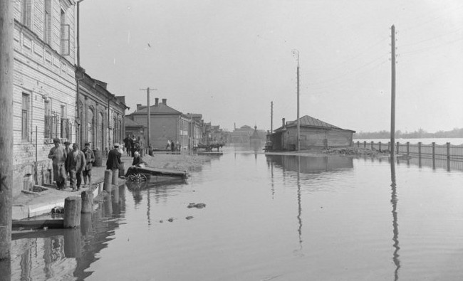 Гид по Нижнему Кабану: Суконная и Архангельская слободы - «История»