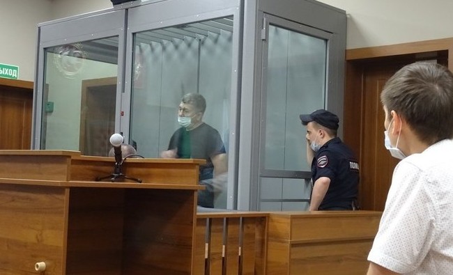 «Сижу за два отпечатка пальцев!»: обвиняемому в расстреле лидера «Перваков» грозит пожизненное - «Власть»