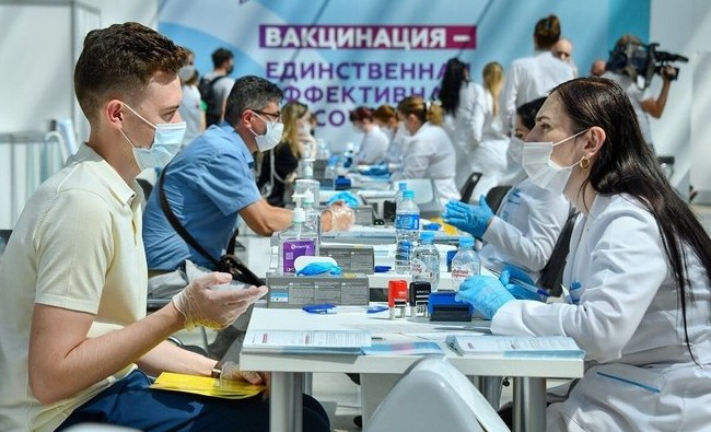 «Спутник V» или «чумаковская» вакцина — что выбрать аллергику? - «Медицина»