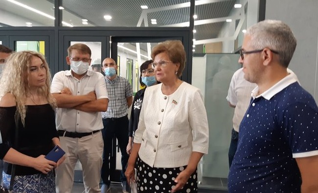 «Проект уникальный» — Татьяна Ларионова оценила готовность полилингвальной школы в Челнах - «Образование»