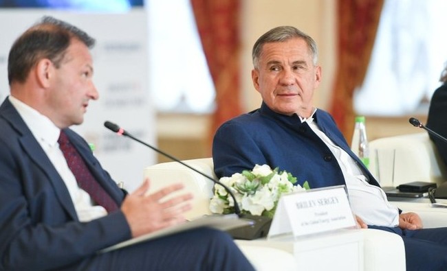 Минниханов о «зеленой» энергетике: «В нашем климате на солнечных батареях вряд ли проживешь» - «Власть»