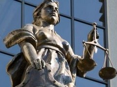 ВС РФ запретил отнимать у банкротов двухкомнатные квартиры в обмен на однокомнатные - «Дайджест»