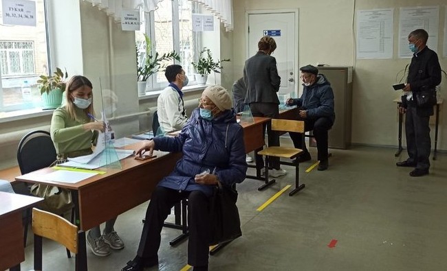 Выборы в Нижнекамске: проголосовать с внучатами, проверить грудь и легкие, купить продукты подешевле - «Власть»