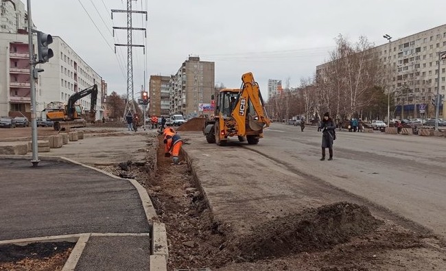 Уфимцы о ремонте Комсомольской: «Как специально ждали снега, побежали асфальт класть» - «Инфраструктура»