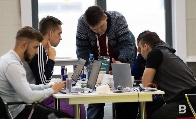 «У нас в России тренд: строим цифровизацию сверху, а потом тащим общество за собой» - «Власть»