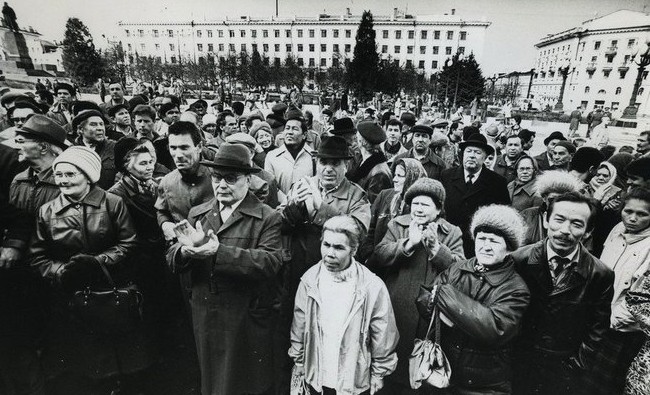 «Новый 1992»: Вагнер и Анне Вески в Казани, прощание с «Икарусами» и «параллельные деньги» - «Власть»