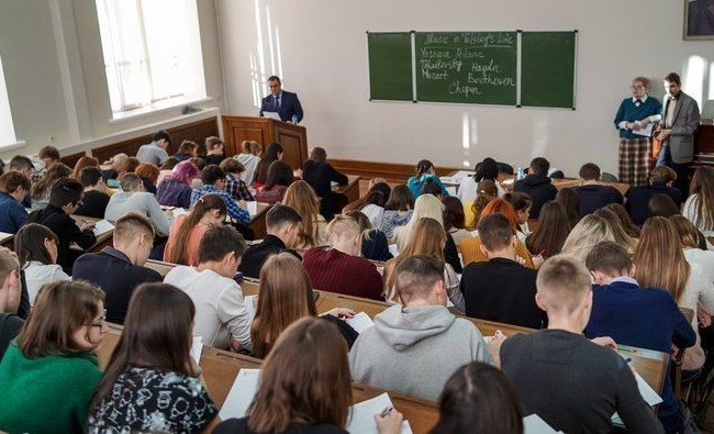 Нужно ли сегодня высшее образование и что оно дает, кроме диплома? - «Образование»