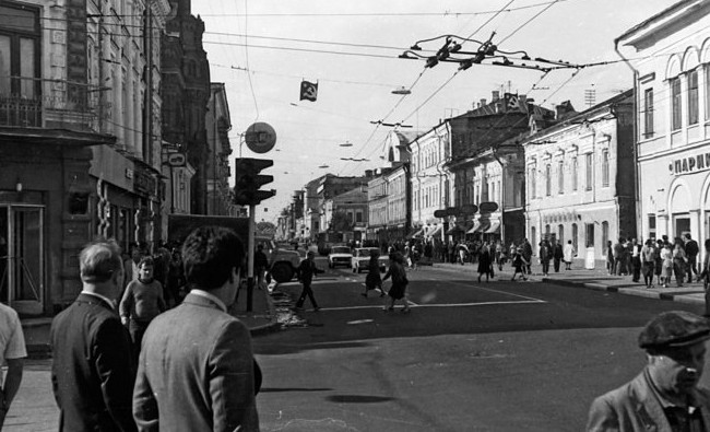 «Новый 1992-й»: «черные дыры» в Казани, слухи о Майкле Джексоне и «афганцы» в очередях - «Культура»