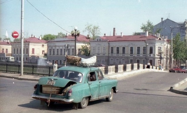 «Новый 1992-й»: «люберецкие» в цирке Казани, «кровавые» прогнозы Павла Глобы и талоны на белье - «История»