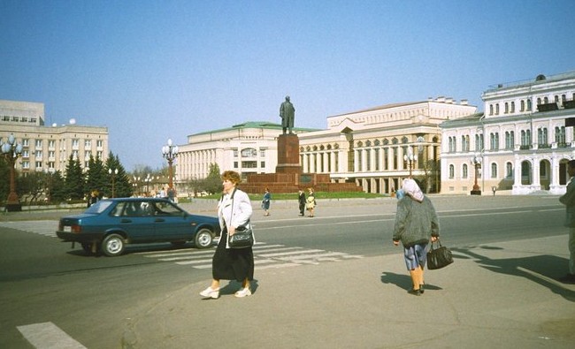 «Новый 1992-й»: последний Первомай СССР, «посадим за вас картошку» и споры татарских композиторов - «Культура»