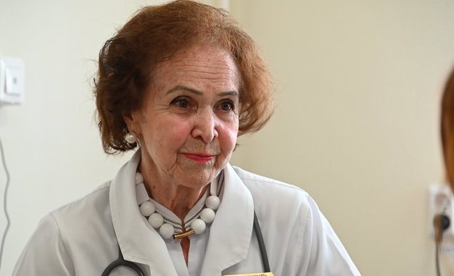Светлана Проничева: «Пациенты, которых я лечила, водят ко мне своих внуков» - «Медицина»