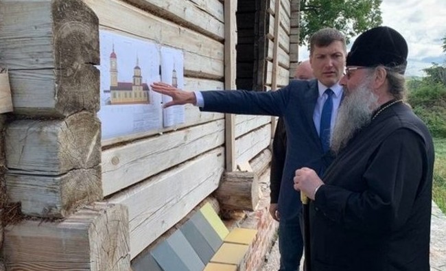 Старинную деревянную Михаило-Архангельскую церковь готовят к открытию - «Инфраструктура»