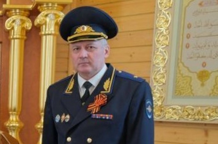 Как генерал Изаак менял валюту и сыну квартиру продавал - «Происшествия»