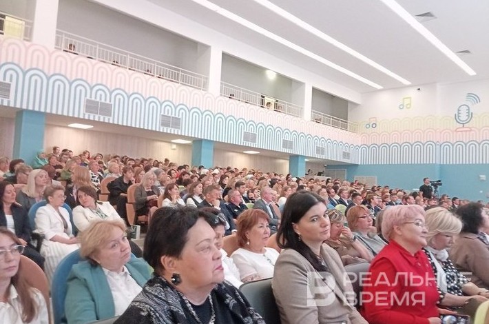 Ирек Ризванов: «Наивно думать, что ученики, выполняя домашние задания, не прибегают к помощи ИИ» - «Власть»