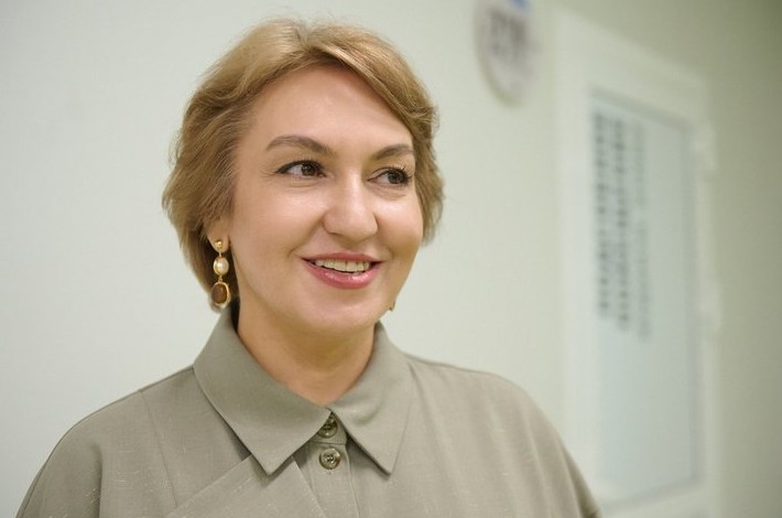 Елена Глухарева: «Наша задача — сделать образование качественным и современным» - «Образование»