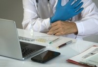 Исследование: у россиян нет страха перед начальством и работой - «Общественные новости»