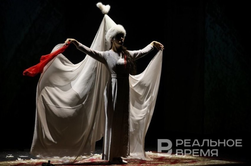 Тинчуринский театр поставил «Тополек мой в красной косынке» Чингиза Айтматова - «Культура»