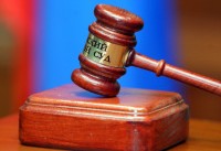 Москвичке, возместившей стоимость украденного шампанского, отменили оправдательный приговор - «Общественные новости»