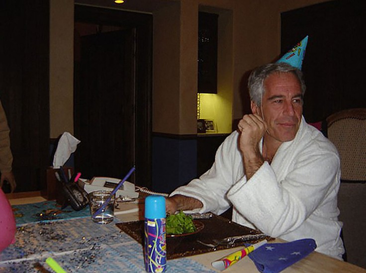 Эпштейн в 1988 году приезжал в Саров, а рязанцы отказались жениться в пятницу 13-го: картина дня в регионах России глазами «МК» - «Общественные новости»