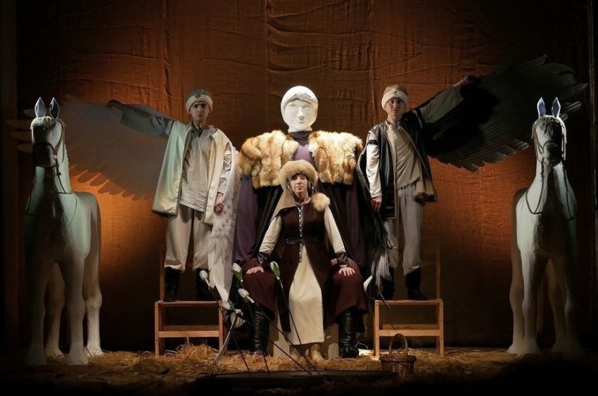 Ильнур Гарифуллин представил «Сак-Сок» в Мензелинском театре как древнетюркский эпос - «История»