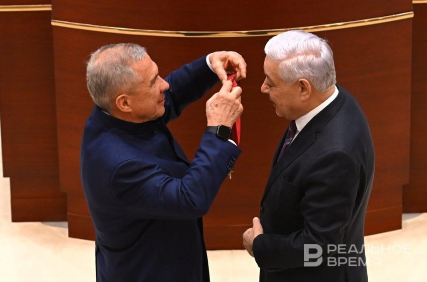 «Причина понятна — надо готовить смену»: почему Фарид Мухаметшин оставил свой пост - «История»