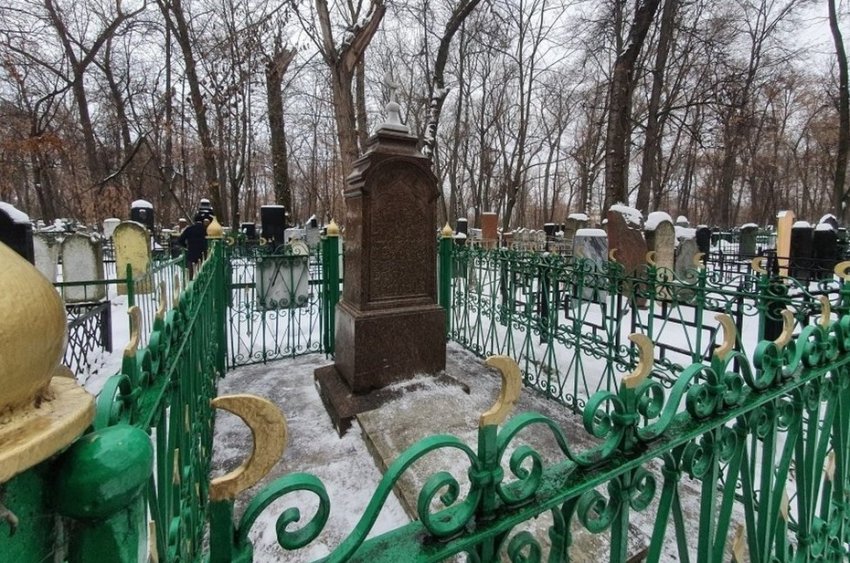 «Это память деятельности Айдара Ногманова» - «История»