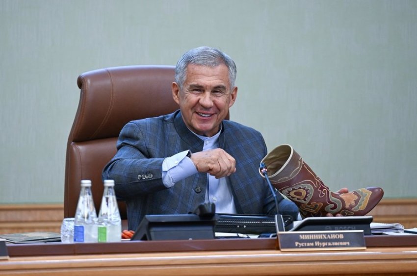 Рустам Минниханов: «Родители не ходят в музеи, поэтому надо их через детей вовлекать» - «История»